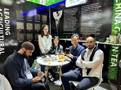 Expoziție în Algeria: Dezvoltarea unei noi productivități de calitate și mers...